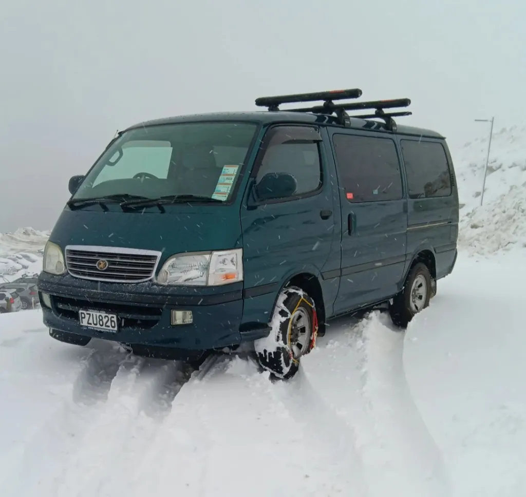 landscape GoSno Ski Bus